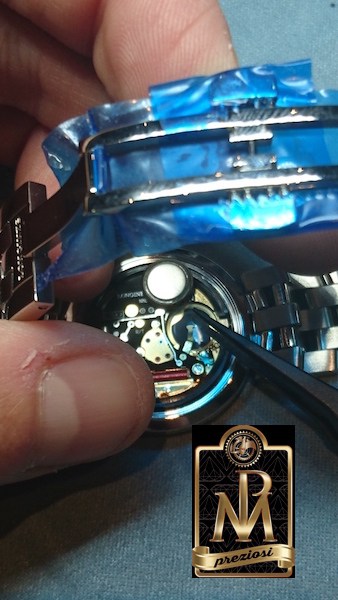 Cambiare la batteria ad un orologio