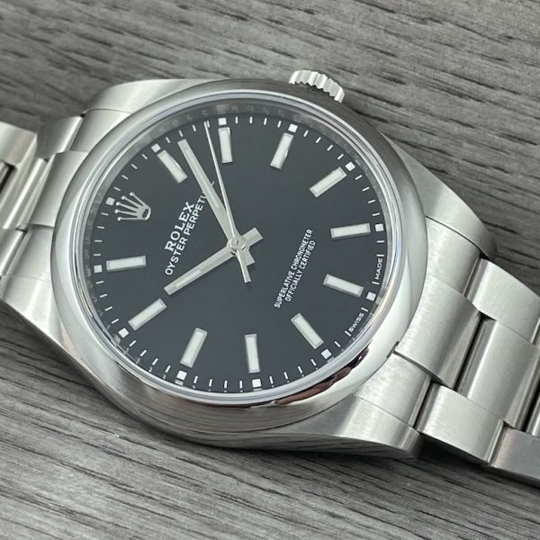 Rolex Oyster Perpetual 114300 BLACK SOLEIL DIAL out of production Rolex usati di M.P Preziosi