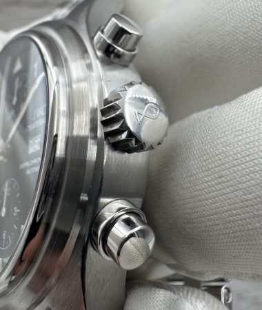 IWC Doppelchronograph 3713 – dettaglio della corona e dei pulsanti