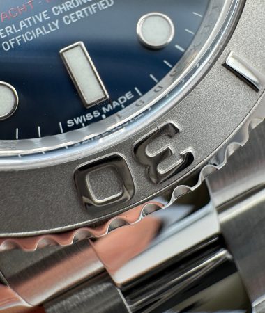 Rolex Yacht-Master 116622, dettaglio della lunetta e della parte inferiore del quadrante.