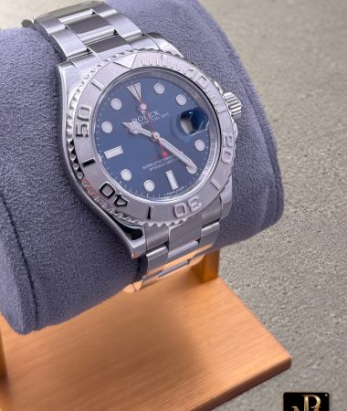 Rolex Yacht-Master 116622 con quadrante blu e bracciale in acciaio, vista a tre quarti.